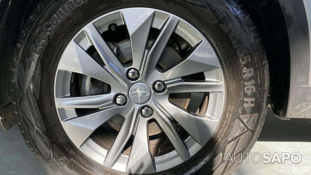 Peugeot 2008 1.2 PureTech Active Pack de 2023
