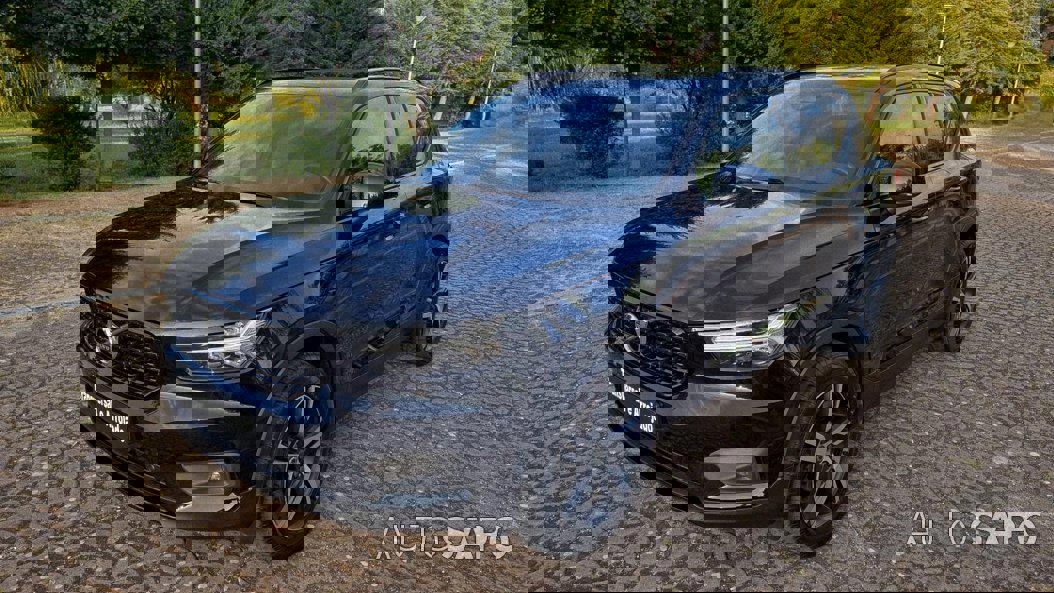 Volvo XC40 1.5 T2 R-Design Geartronic de 2021