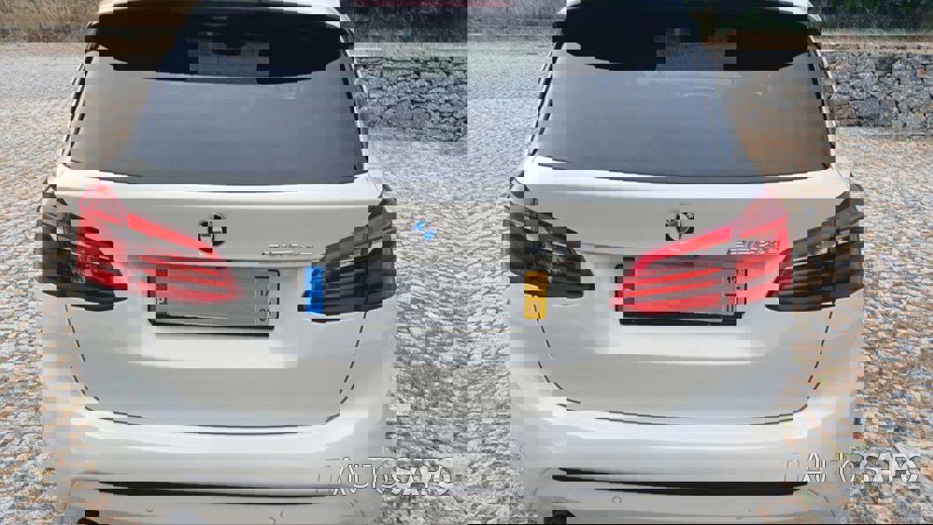 BMW Série 2 Active Tourer 225 xe Line Sport de 2017