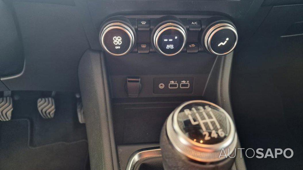 Mitsubishi ASX 1.0 MPI-T 6MT Invite de 2024