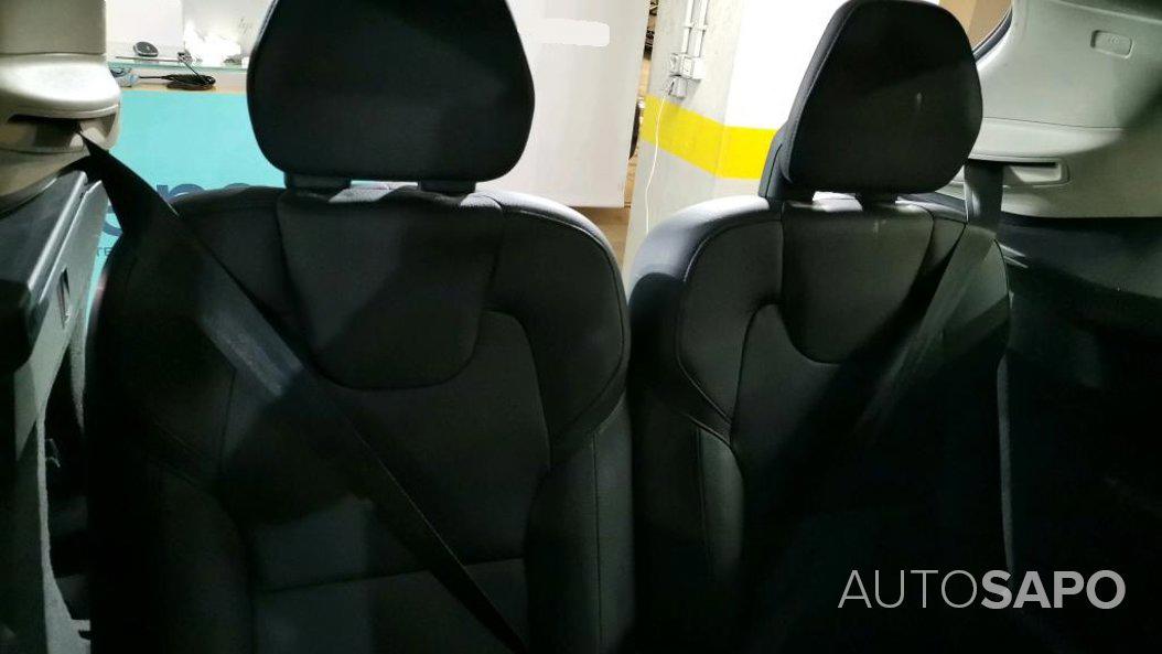 Volvo XC90 2.0 T8 Momentum AWD de 2019