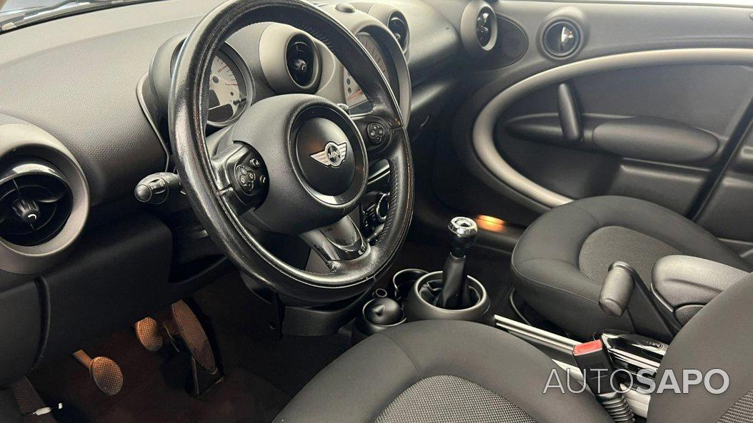 MINI Countryman One D de 2012