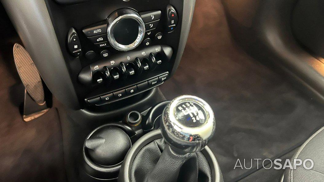 MINI Countryman One D de 2012