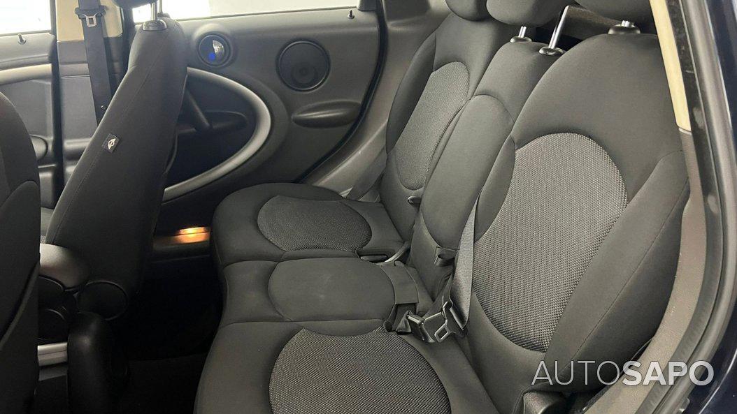 MINI Countryman One D de 2012