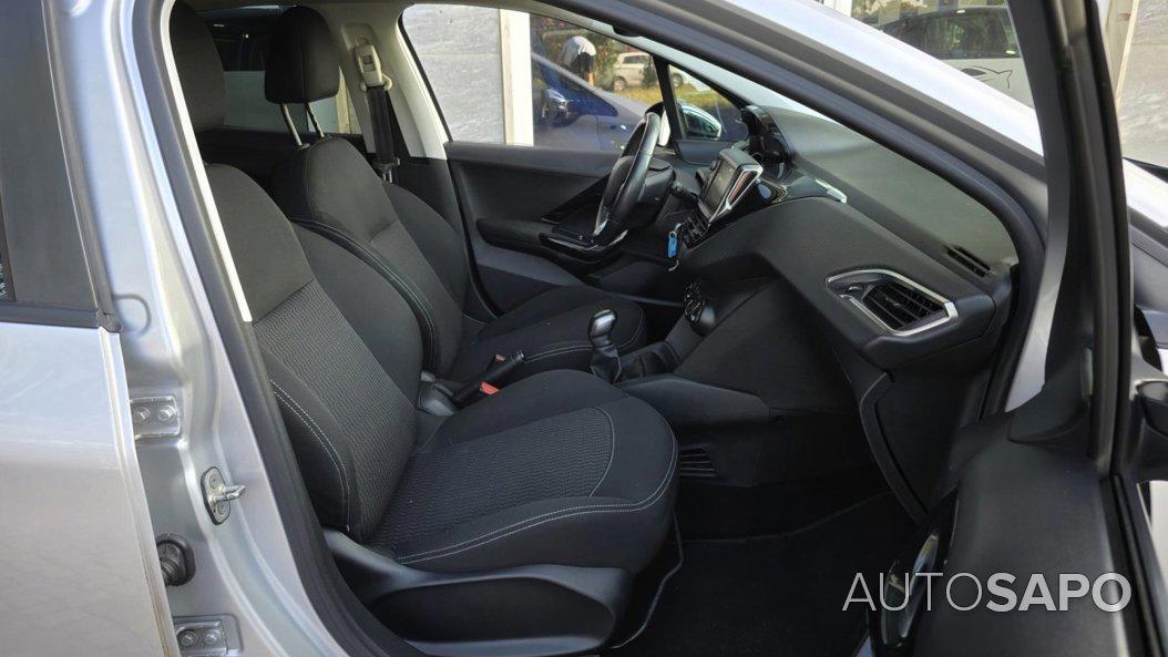 Peugeot 208 1.2 PureTech Style de 2017