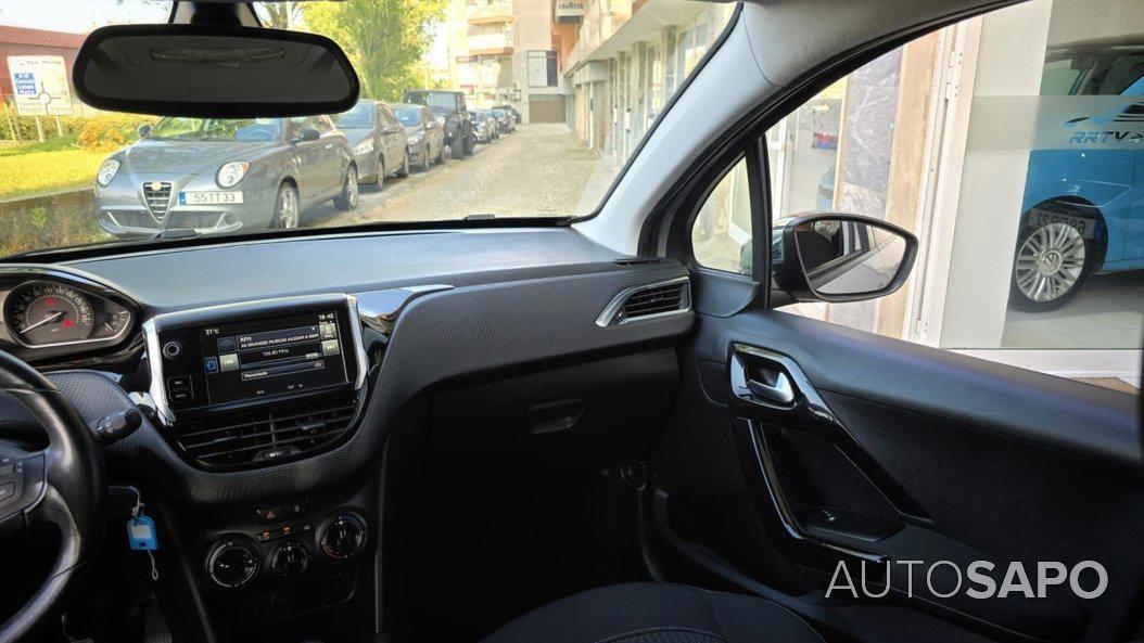 Peugeot 208 1.2 PureTech Style de 2017