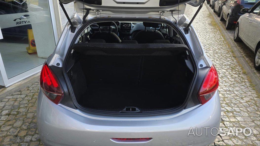 Peugeot 208 1.2 PureTech Style de 2017