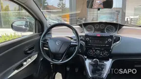 Lancia Ypsilon de 2012