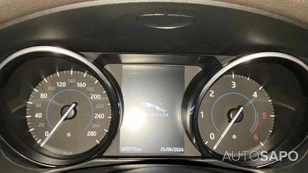 Jaguar XF 2.0 D Prestige Aut. de 2015