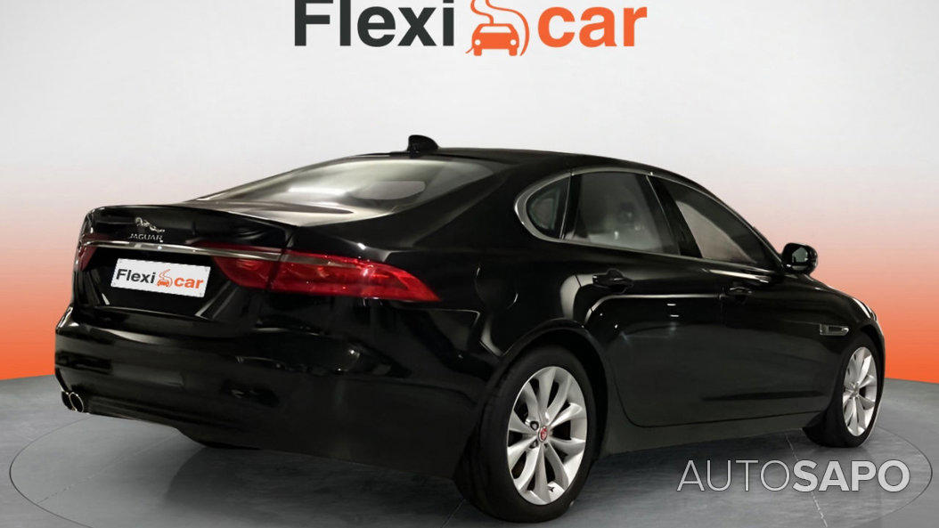 Jaguar XF 2.0 D Prestige Aut. de 2015