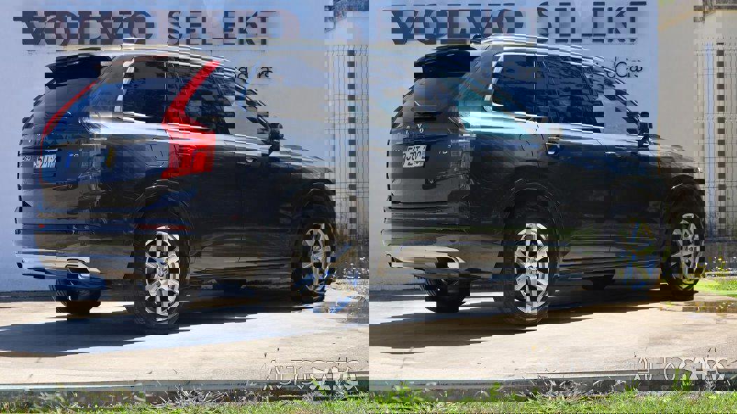 Volvo XC90 2.0 T8 PHEV Momentum Plus AWD de 2020