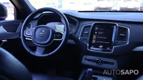 Volvo XC90 2.0 T8 PHEV Momentum Plus AWD de 2020