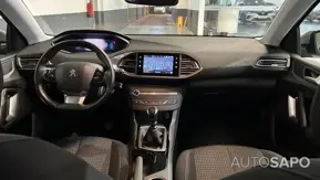 Peugeot 308 1.2 PureTech Style de 2021