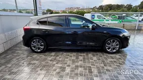 Ford Focus 1.0 EcoBoost MHEV ST-Line de 2024