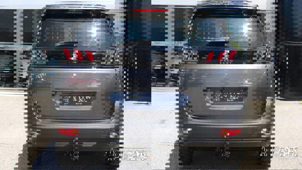 Peugeot 5008 1.2 PureTech Active de 2021