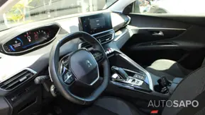 Peugeot 5008 1.2 PureTech Active de 2021
