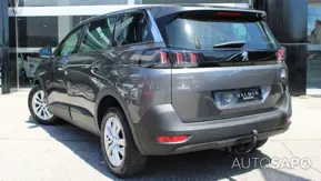 Peugeot 5008 1.2 PureTech Active de 2021