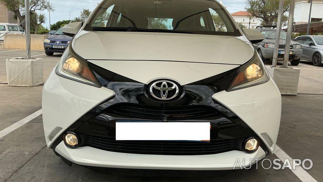 Toyota Aygo 1.0 X-Play+X-Touch de 2016