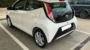 Toyota Aygo 1.0 X-Play+X-Touch de 2016