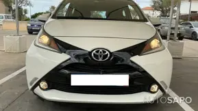 Toyota Aygo 1.0 X-Play+X-Touch de 2016