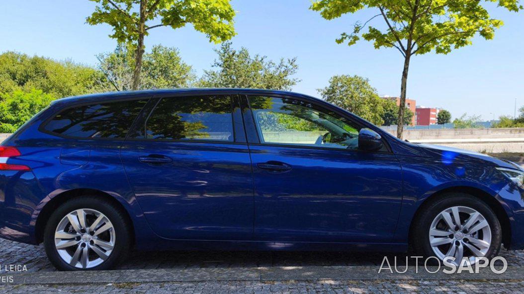 Peugeot 308 1.2 PureTech Allure de 2018