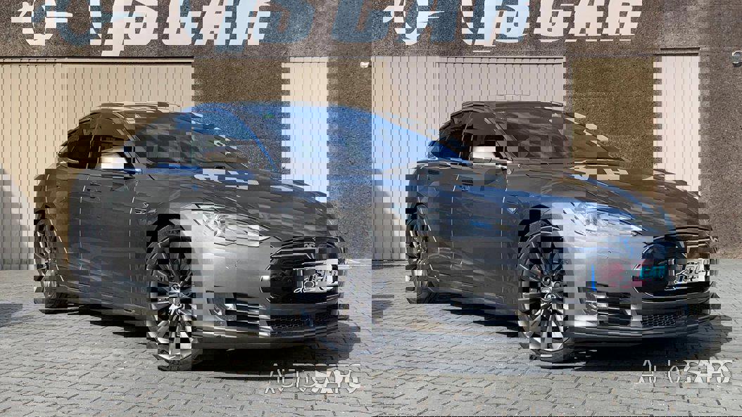 Tesla Model S 70D de 2015