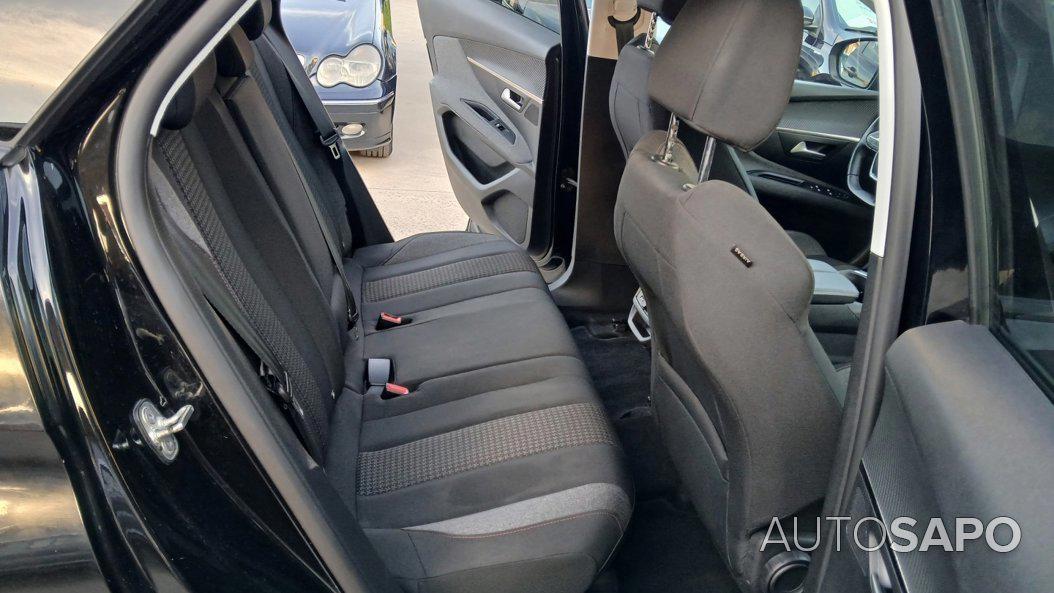 Peugeot 3008 1.5 BlueHDi Active de 2019