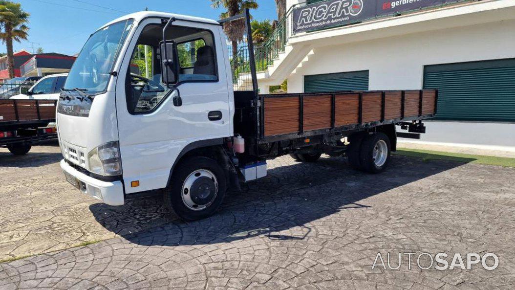 Isuzu NKR de 2008