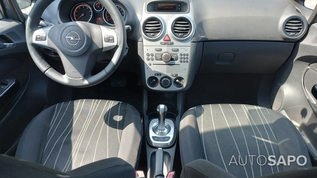 Opel Corsa 1.2 Enjoy Easytronic de 2010