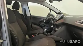 Peugeot 208 1.2 PureTech Style de 2017