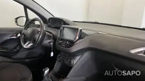 Peugeot 208 1.2 PureTech Style de 2017