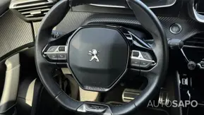 Peugeot e-2008 de 2021
