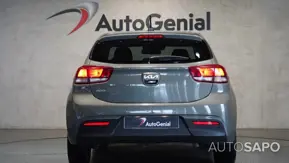 Kia Rio de 2023