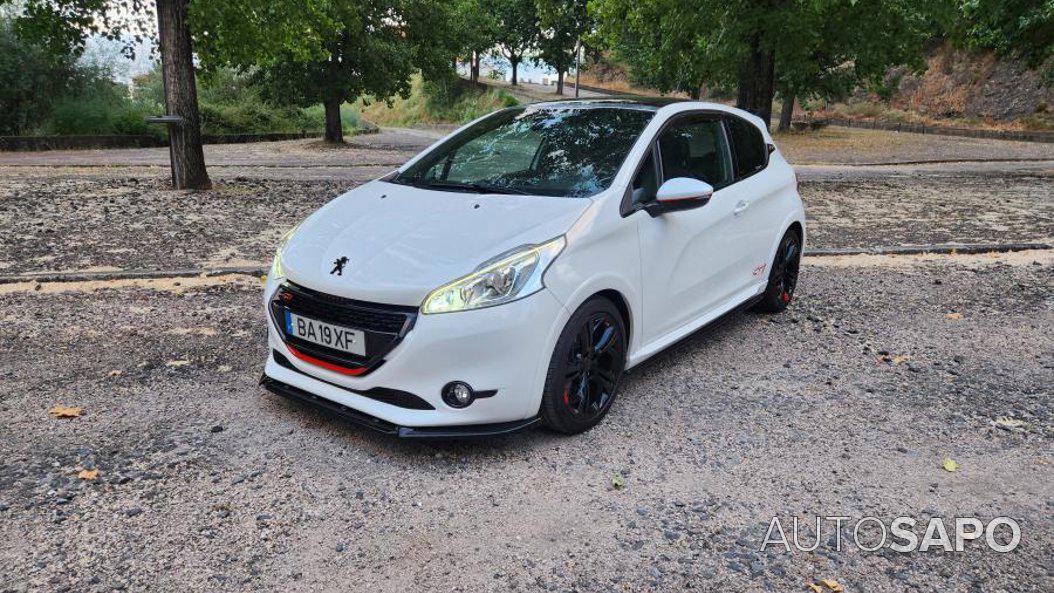 Peugeot 208 de 2014