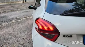 Peugeot 208 de 2014