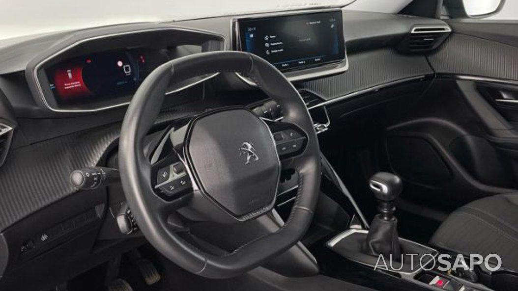 Peugeot 2008 1.2 PureTech Allure de 2022