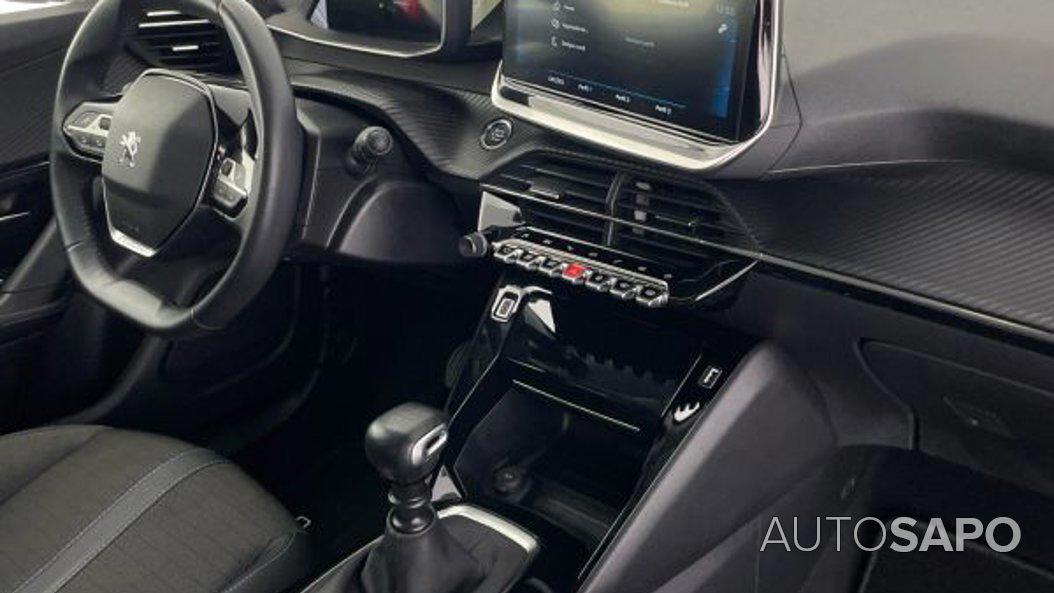 Peugeot 2008 1.2 PureTech Allure de 2022