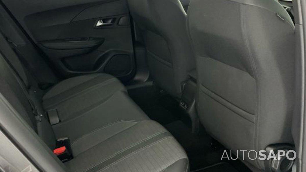Peugeot 2008 1.2 PureTech Allure de 2022
