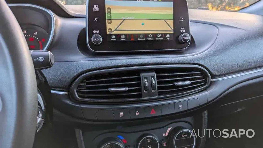 Fiat Tipo 1.3 M-Jet Lounge Tech J17 de 2019