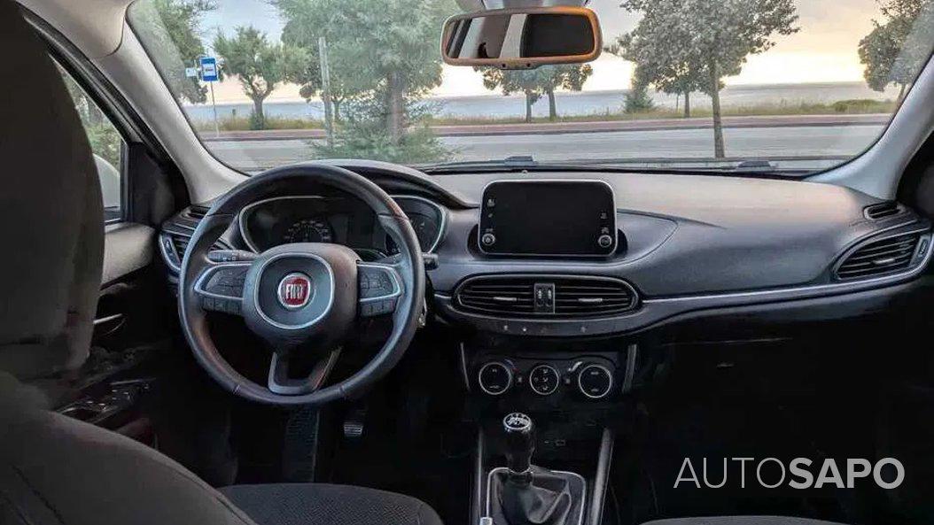 Fiat Tipo 1.3 M-Jet Lounge Tech J17 de 2019