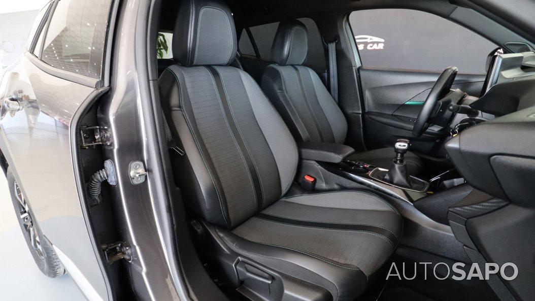 Peugeot 2008 1.2 PureTech Allure de 2022