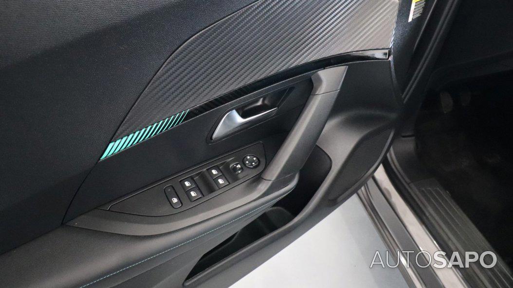 Peugeot 2008 1.2 PureTech Allure de 2022