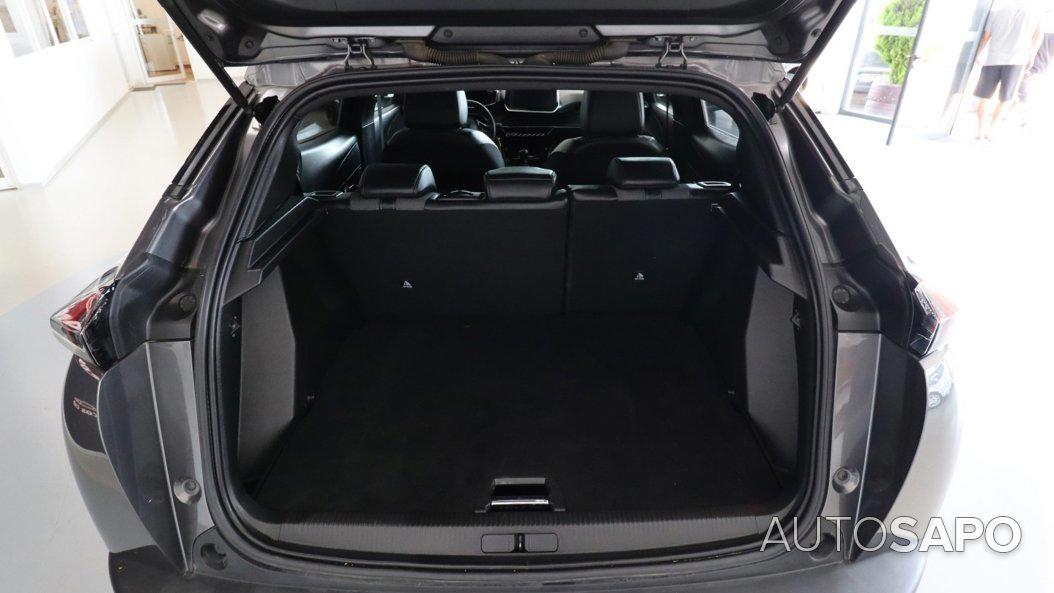 Peugeot 2008 1.2 PureTech Allure de 2022