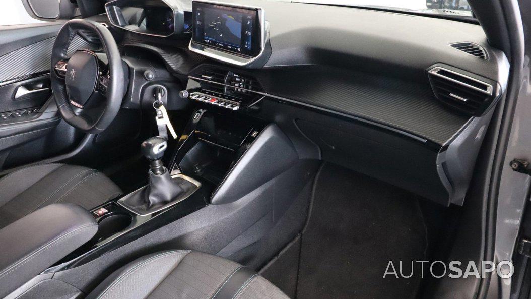 Peugeot 2008 1.2 PureTech Allure de 2022