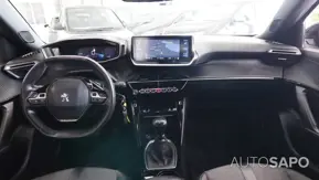 Peugeot 2008 1.2 PureTech Allure de 2022