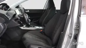 Peugeot 308 1.2 PureTech Allure de 2016