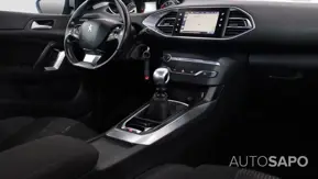 Peugeot 308 1.2 PureTech Allure de 2016
