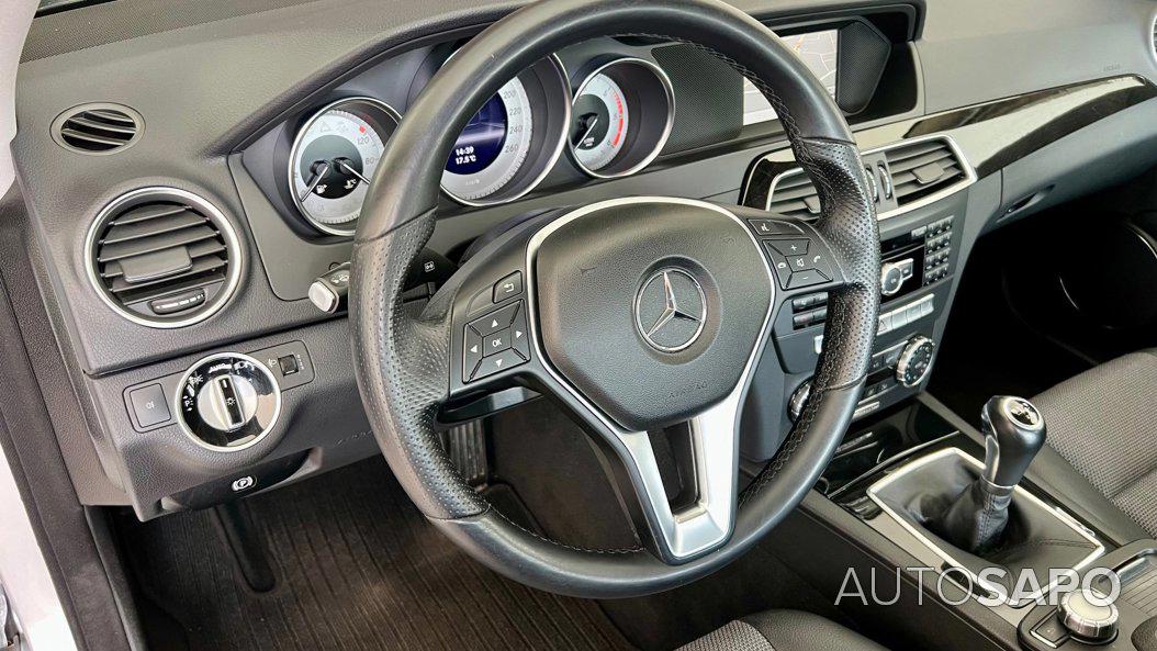 Mercedes-Benz Classe C 220 CDi Avantgarde de 2012
