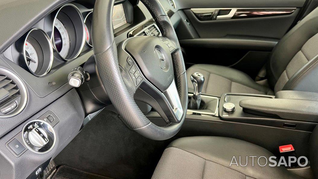Mercedes-Benz Classe C 220 CDi Avantgarde de 2012