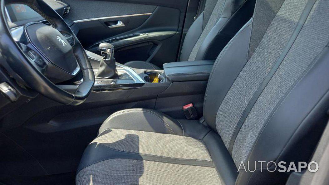 Peugeot 3008 1.5 BlueHDi Allure Pack de 2020